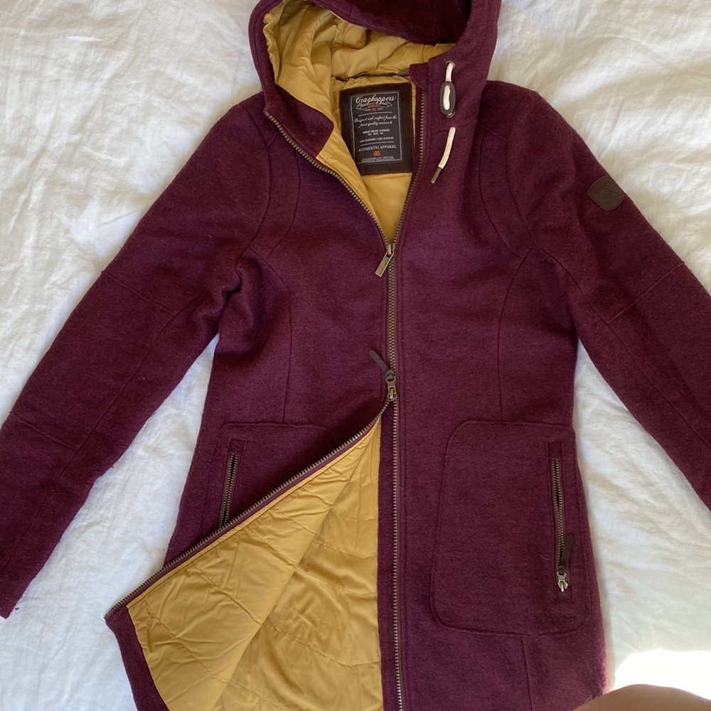 Craghoppers felted wool jacket / size 6 / dark burgundy